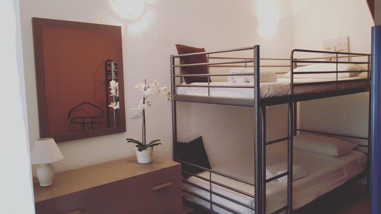 Perla Del Borgo Appartamenti ซานตาการเตรินา เดลโล โยนิโอ ภายนอก รูปภาพ